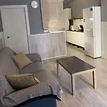 Apto Con Patio Y Barbacoa Bbq H De La Reina Apartmán