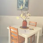 Apto Con Patio Y Barbacoa Bbq H De La Reina *