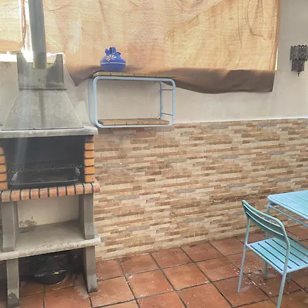 Apto Con Patio Y Barbacoa Bbq H De La Reina