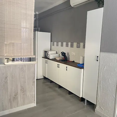 Apartment Apto Con Patio Y Barbacoa Bbq H De La Reina