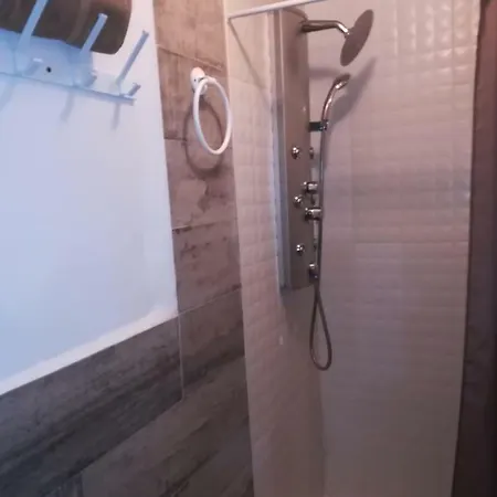 Apartmán Apto Con Patio Y Barbacoa Bbq H De La Reina