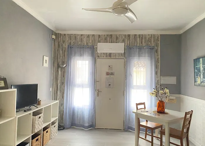 Apto Con Patio Y Barbacoa Bbq H De La Reina 科爾多瓦